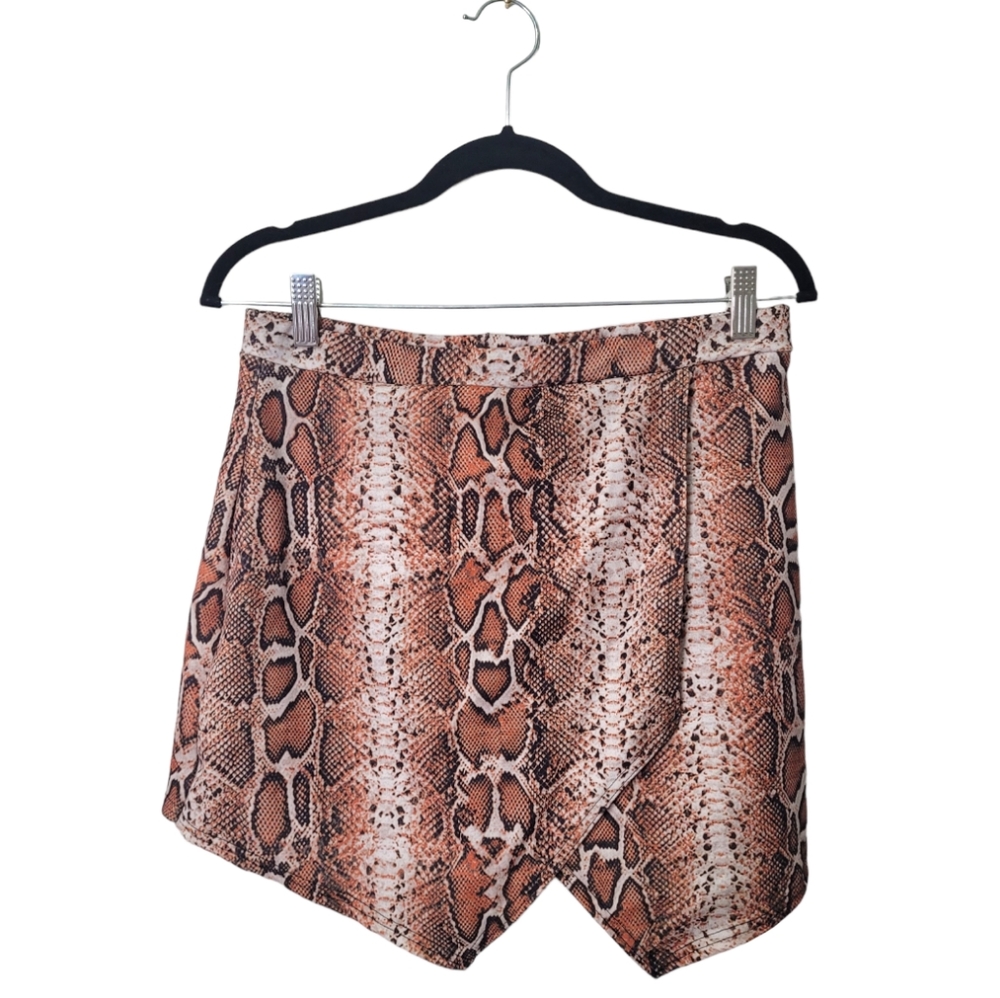 Madison Beer × Boohoo Snake Print Skort